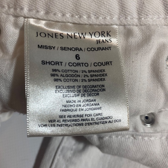 Jones New York Lexington Straight Leg Jeans - Picture 3 of 7